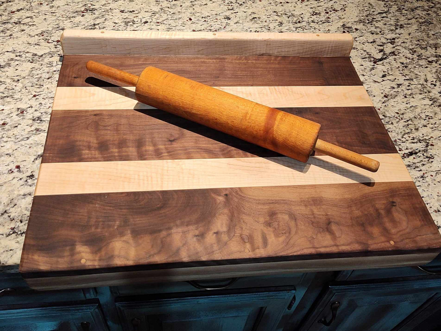 Pastry/Pasta Board double counter lip